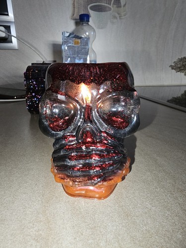 Totenkopf aus epoxidharz für - aus,
